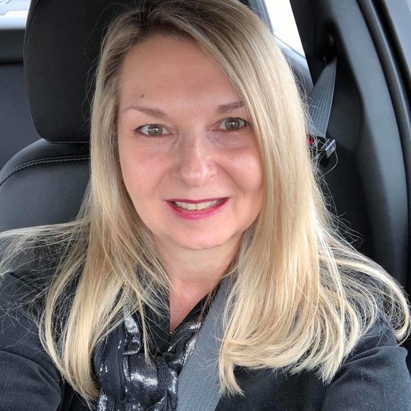 Meet your Posher, Linda - Picture 1 of 1